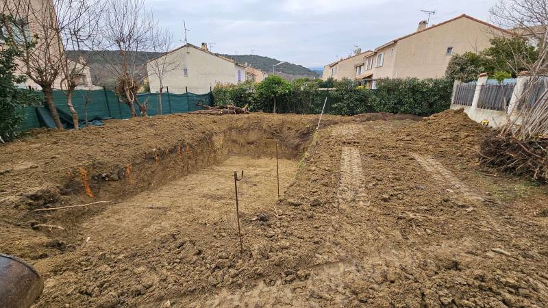 Terrassement d'une piscine à Antibes