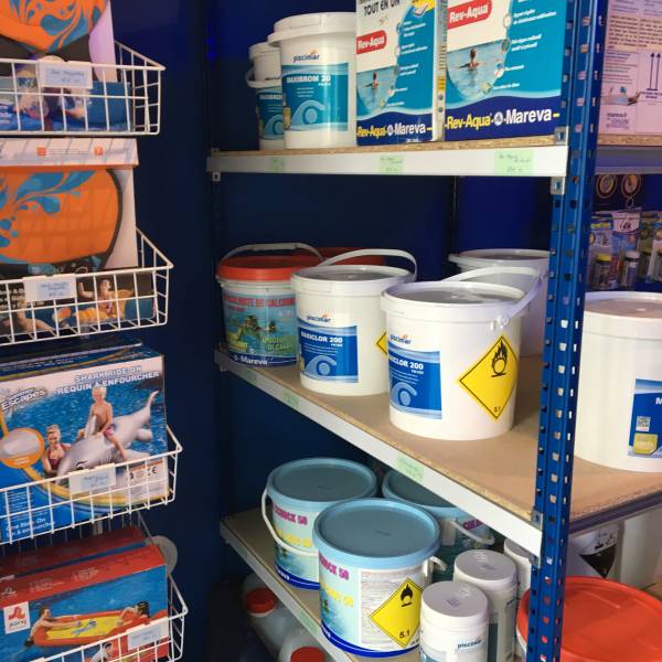 Magasin de produits piscine à Antibes