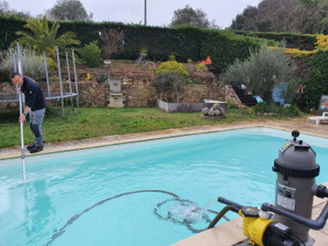 Entretien de votre piscine à  Mougins