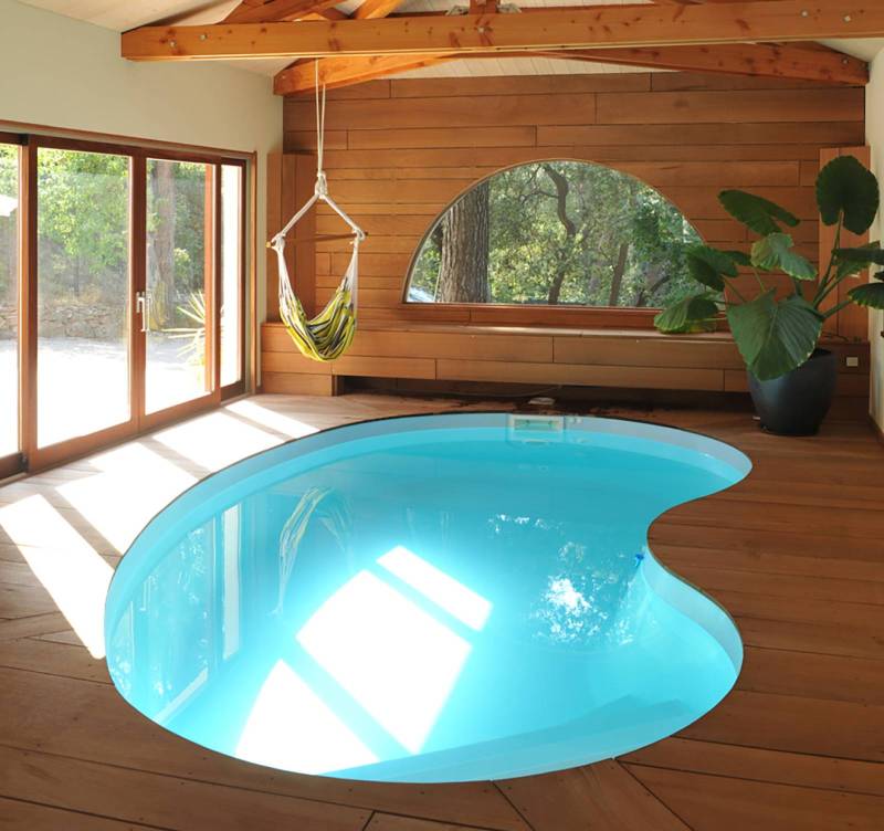 Piscine en coque polyester modèle ANTILLES
