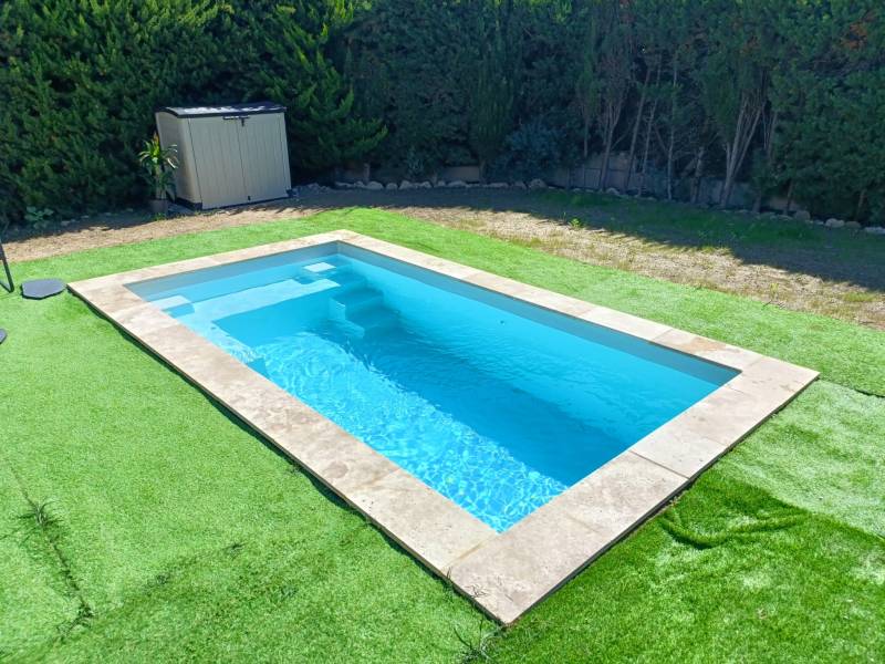 Piscine coque polyester modèle WALLIS