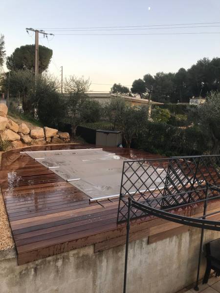 Terrasse en bois à Valbonne